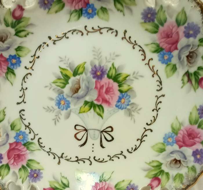 Vintage handled plate by Bouquet by Shafford 3178