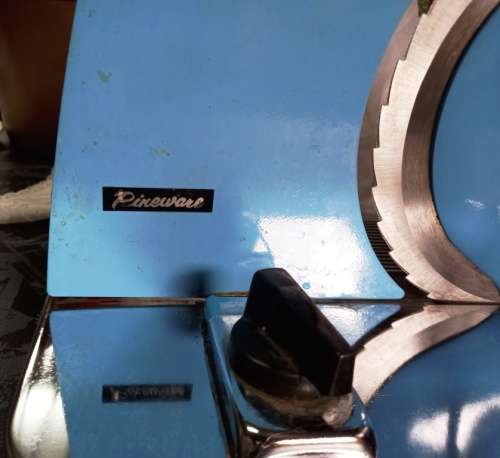 Nice Vintage Blue Pineware Bread Slicer -In working/good order
