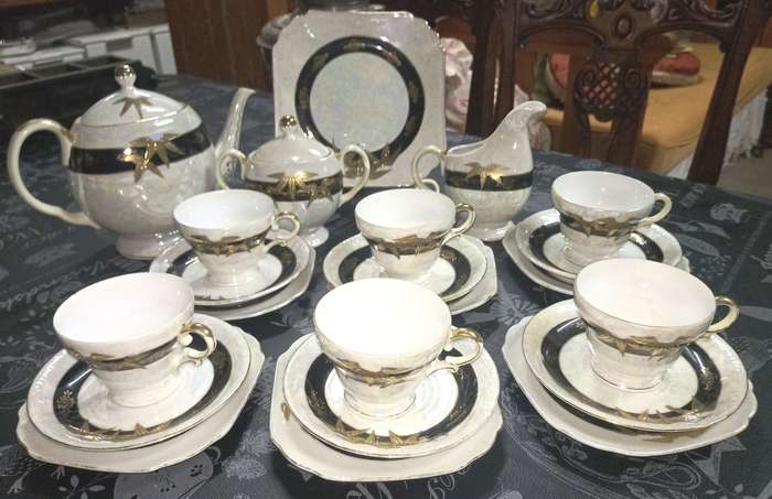 Mother of Pearl, Gold Embossed 24 piece Joyale Fine China Hand Pained Patt.no 9153 Tea set no 2