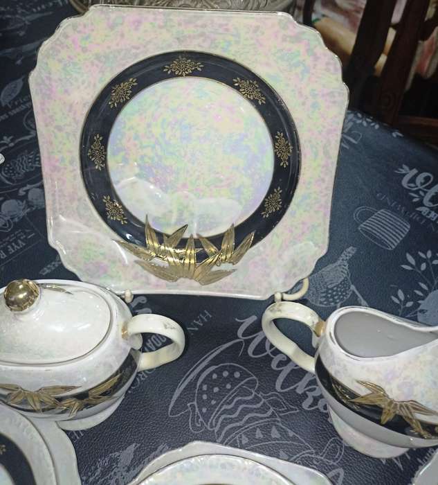 Mother of Pearl, Gold Embossed 24 piece Joyale Fine China Hand Pained Patt.no 9153 Tea set no 2