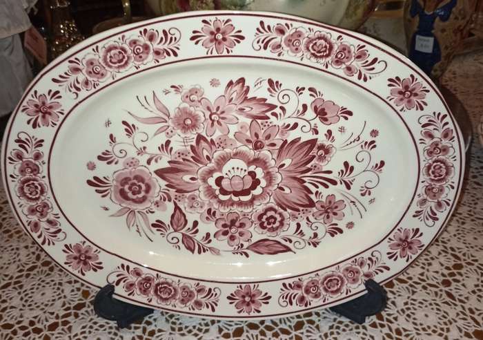 Big dia. 42 cm x 30 cm Royal Crown Pink Delft Oval Porcelain plate good condition