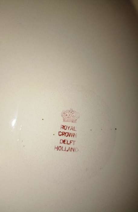 Big dia. 42 cm x 30 cm Royal Crown Pink Delft Oval Porcelain plate good condition