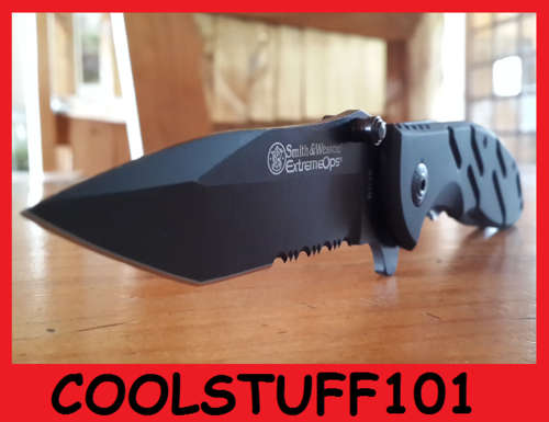 Smith and Wesson ExtremeOps B038 Folding Knife! Partial Serrations!