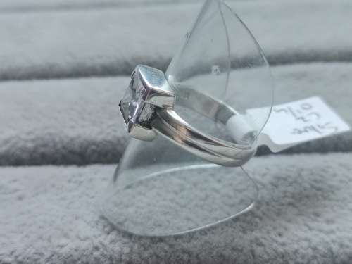 DISCOUNT!! Silver Solitaire Ring