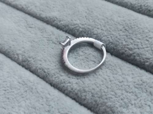 DISCOUNT!! Dainty Silver Ring