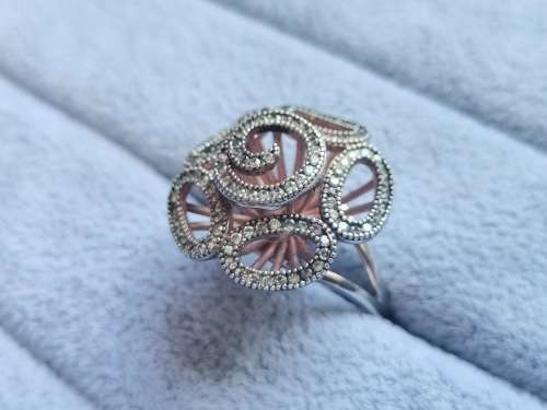 DISCOUNT!! Silver Flower Ring