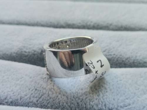 DISCOUNT!! Dazzling Silver Ring
