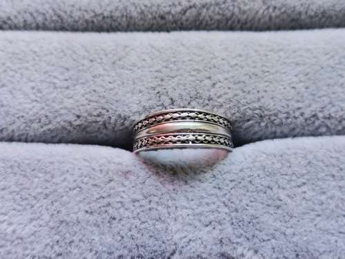 DISCOUNT!! Patterned Silver Ring
