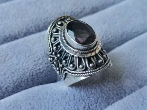 Discount!! Detailed Silver, Smokey Quartz Ring