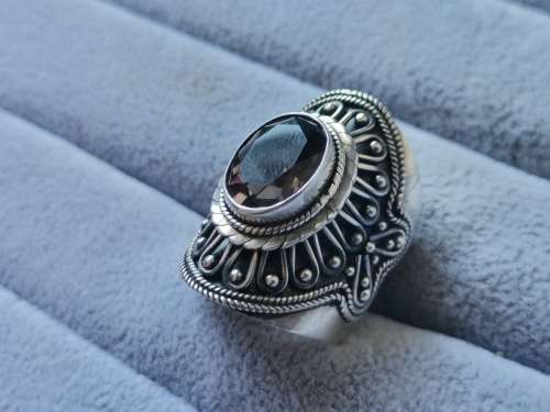 Discount!! Detailed Silver, Smokey Quartz Ring