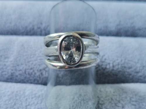 Discount!! Silver Solitaire Ring