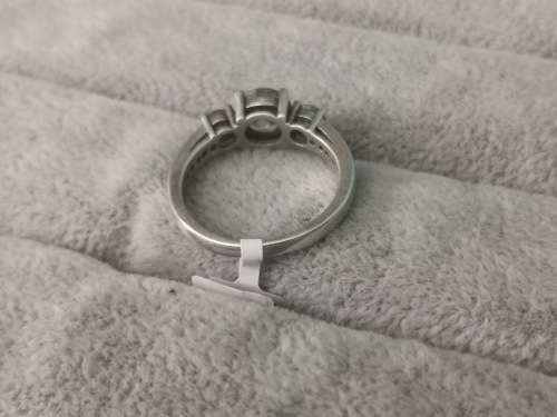 DISCOUNT!!! Pretty Silver Ring
