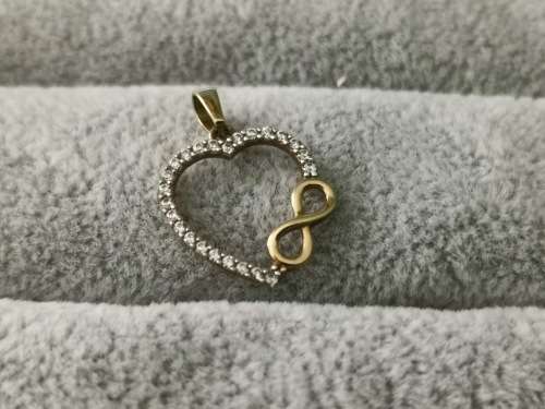 9ct Gold Heart Pendant