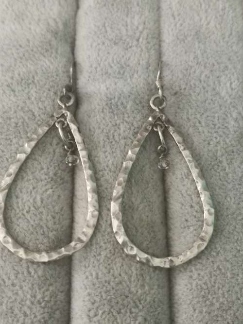 Discount!!! Silver Teardrop Earrings
