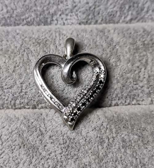Discount!!! Silver Heart Pendant