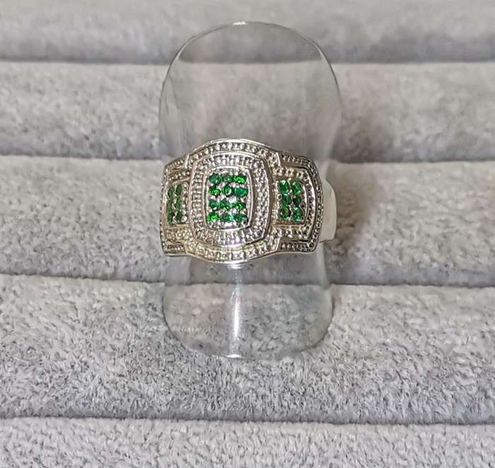 Dazzling Silver Ring