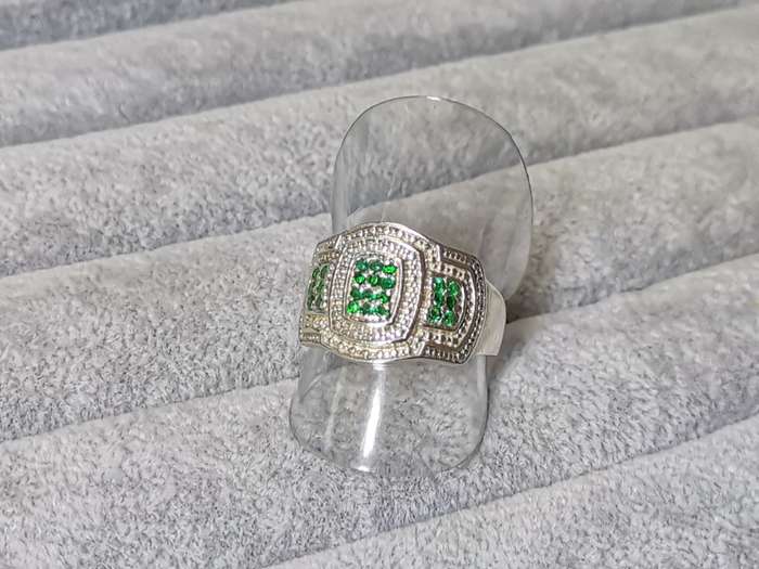 Dazzling Silver Ring