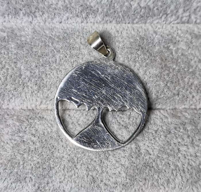 Stunning Silver Tree of Life Pendant