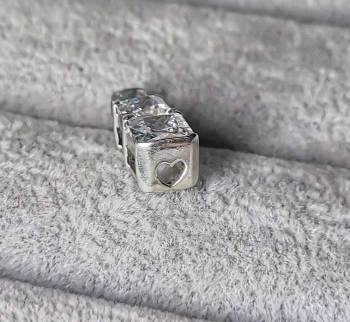Dazzling Silver Pendant