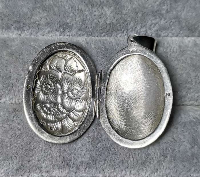 Silver Locket Pendant