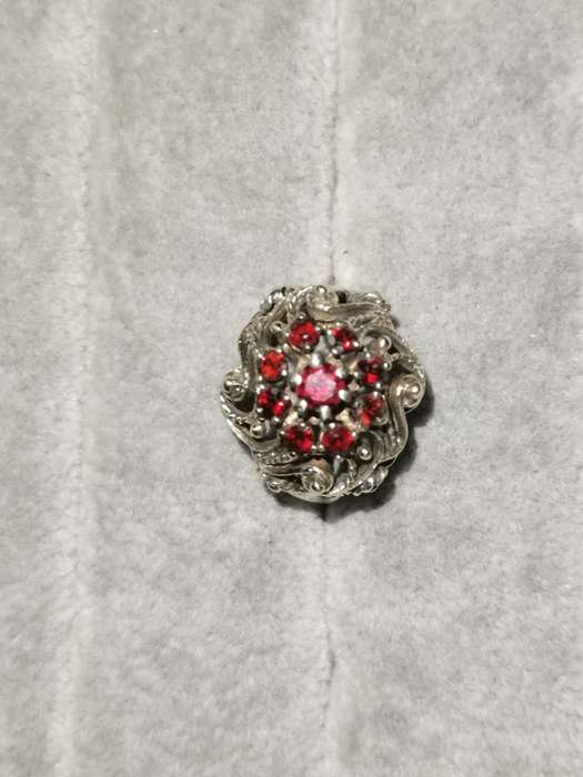 Stunning Gold Garnet Ring