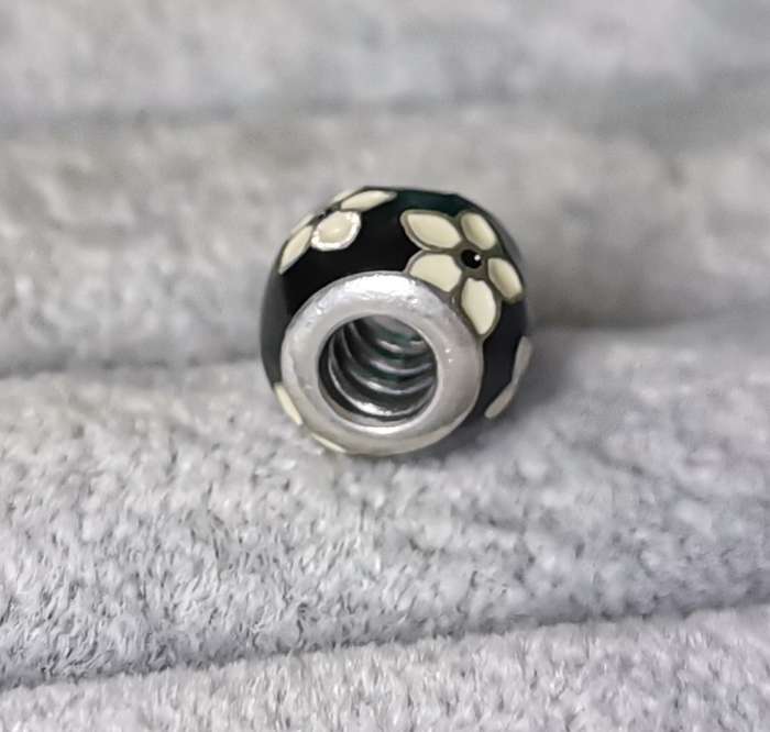 Pandora Mystic Flower Charm