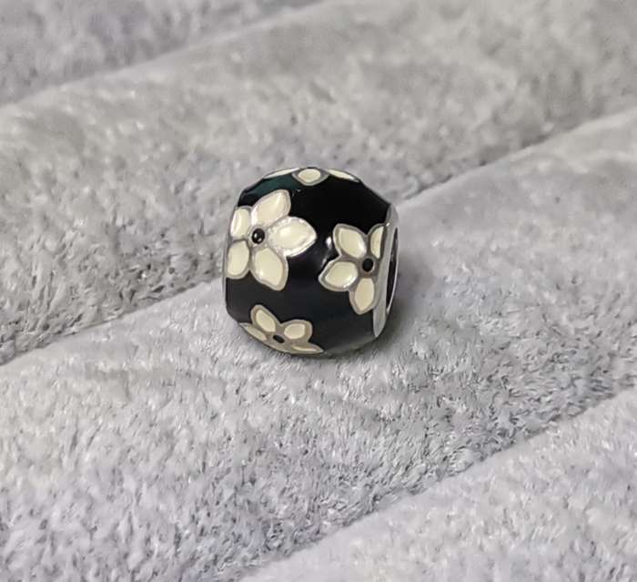 Pandora Mystic Flower Charm