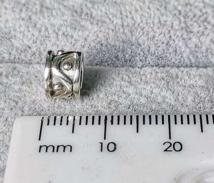 Pandora Waves and Dots Charm