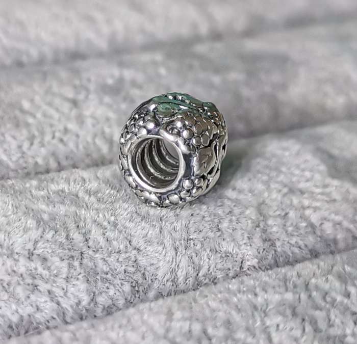 Pandora Vino Wine Charm