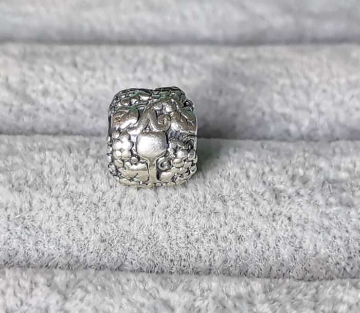 Pandora Vino Wine Charm
