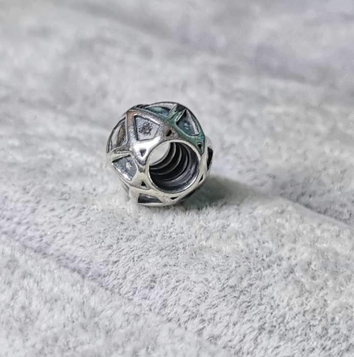 Pandora Web Charm