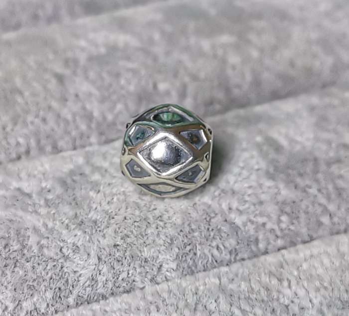 Pandora Web Charm