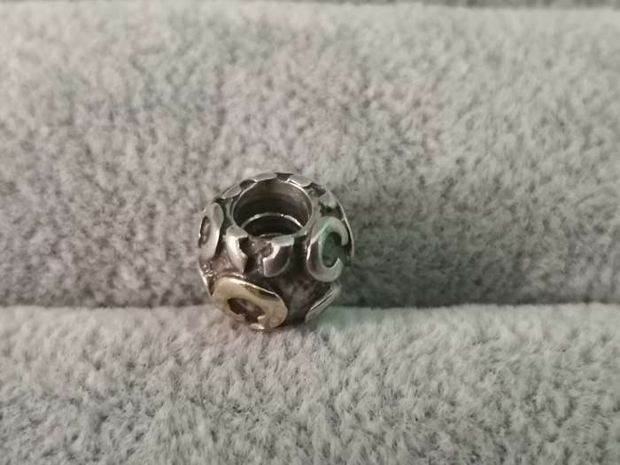 Pandora Alphabet Letter U Charm