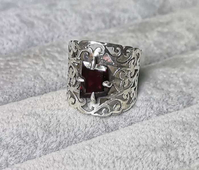 Gorgeous Silver Ring
