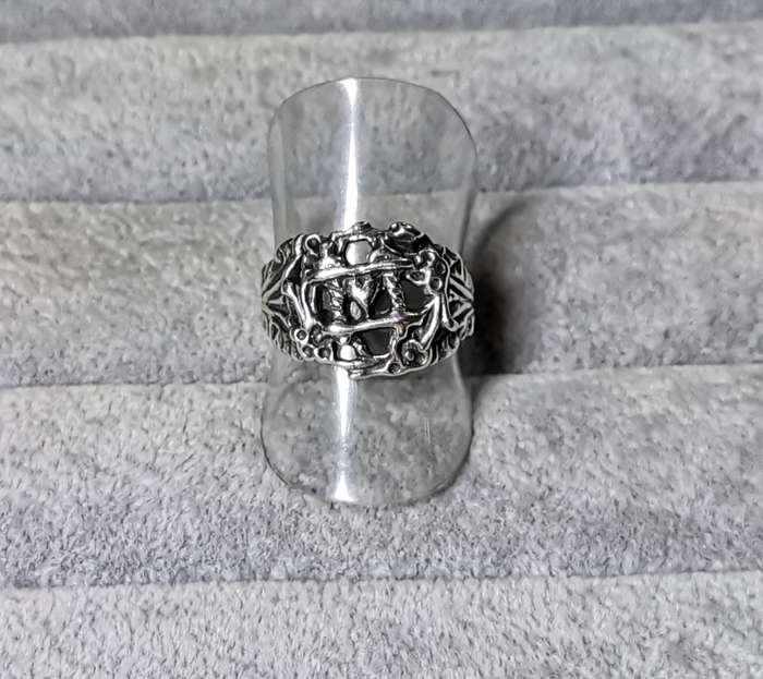Detailed Silver Celtic Ring