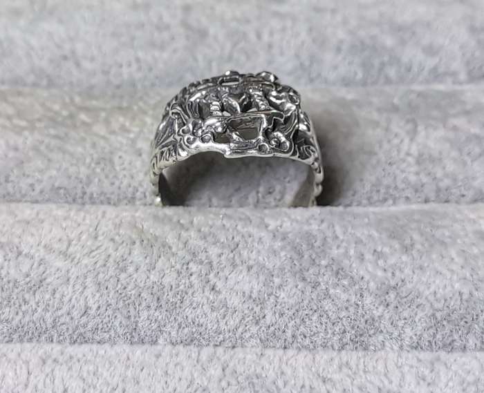 Detailed Silver Celtic Ring