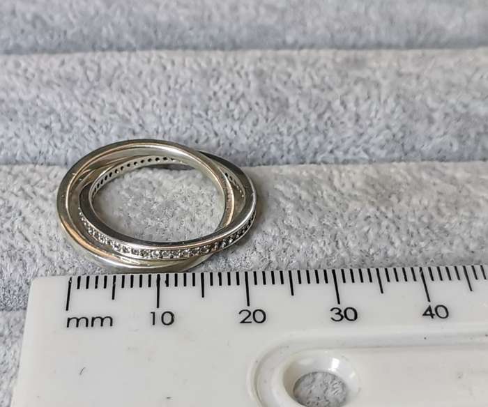 Silver Interlocked Ring
