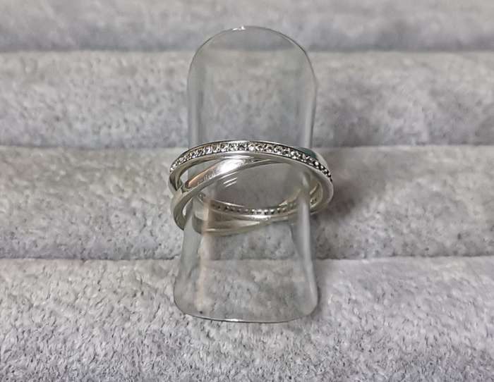 Silver Interlocked Ring