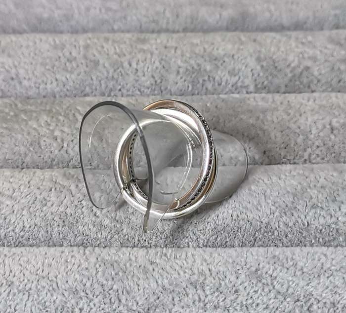 Silver Interlocked Ring