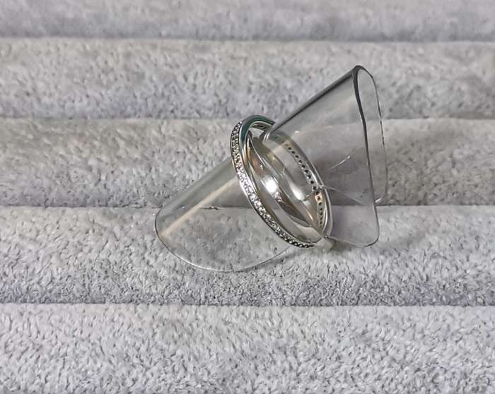 Silver Interlocked Ring