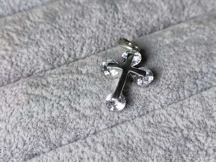 Dazzling Silver Cross Pendant