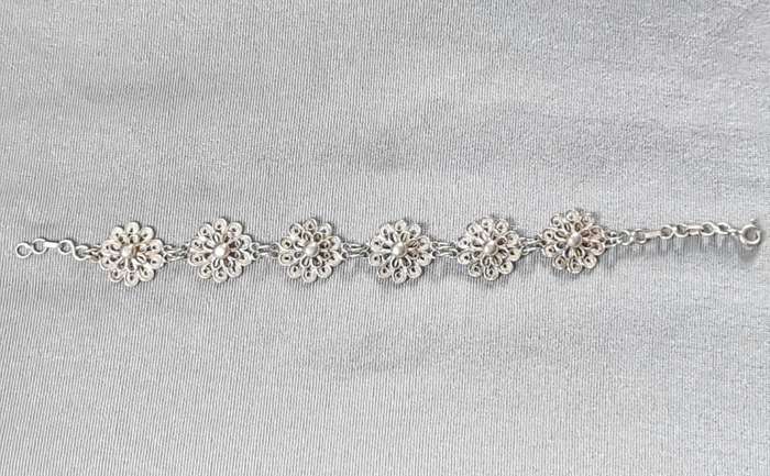 Silver Filigree Flowers Bracelet