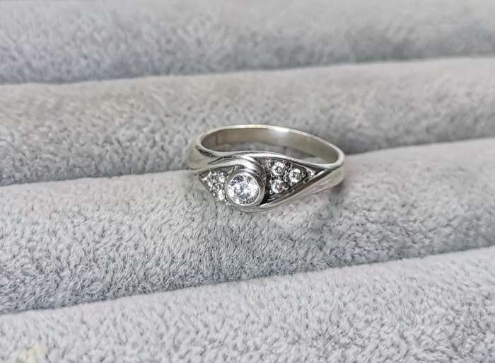 Stunning Silver Ring