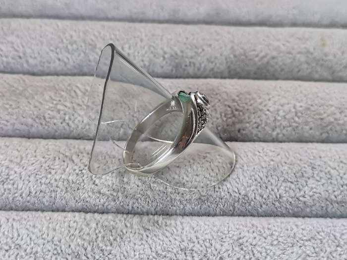 Stunning Silver Ring