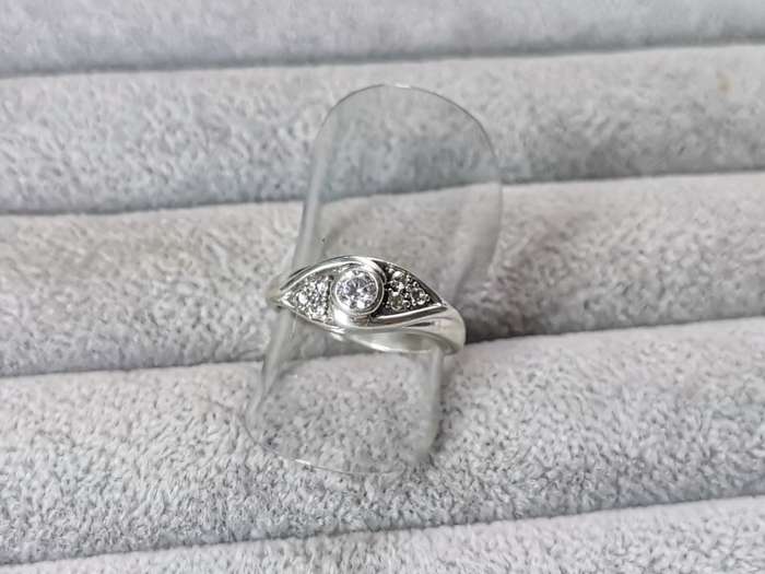 Stunning Silver Ring