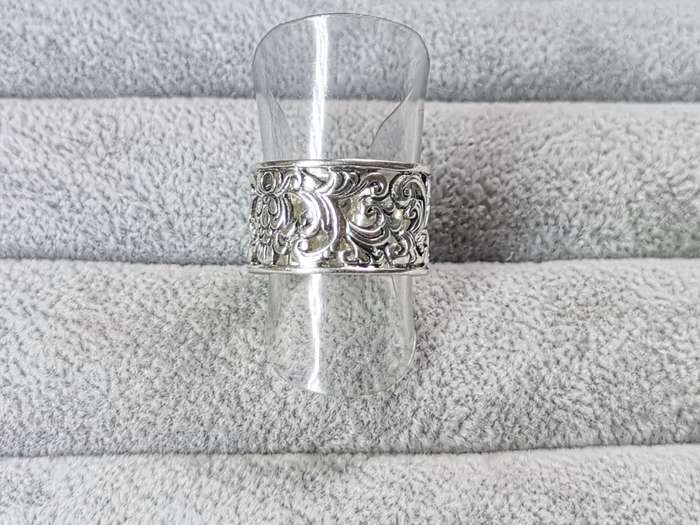 Detailed Silver Ring