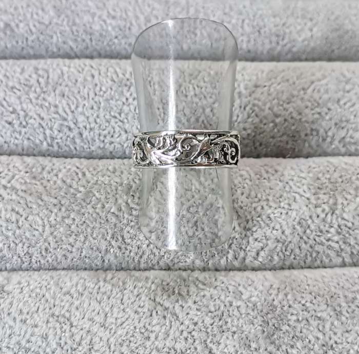 Detailed Silver Ring