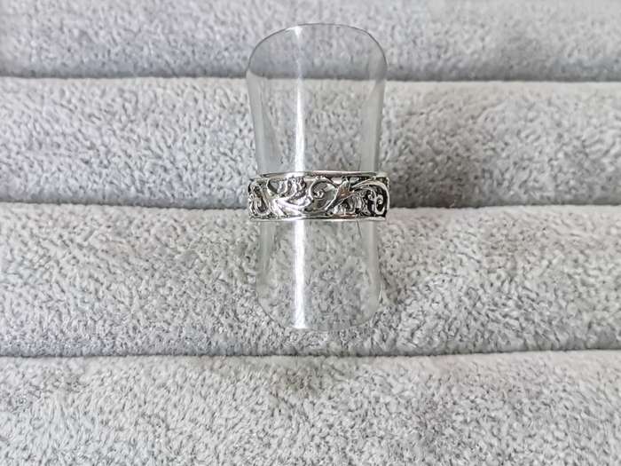 Detailed Silver Ring