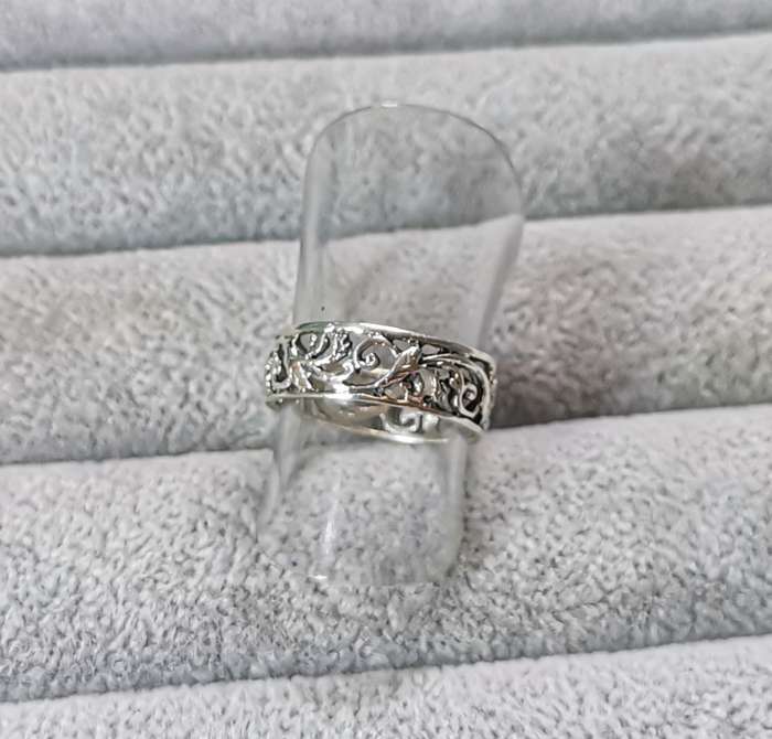 Detailed Silver Ring