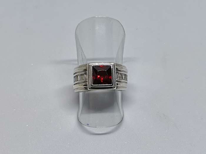 Gorgeous Silver Ring